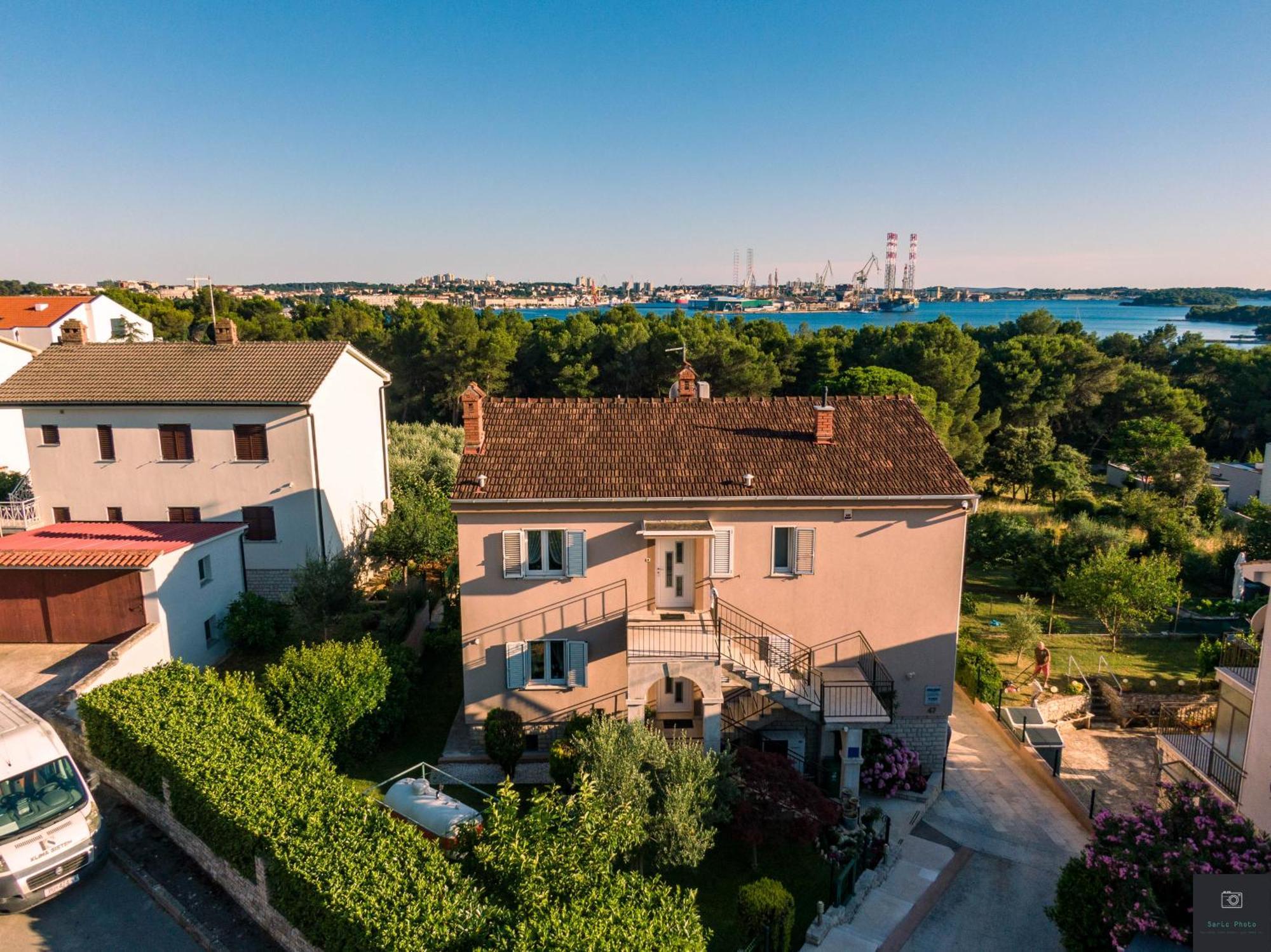 Apartman Nino Пула Экстерьер фото